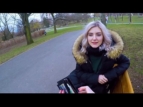 ❤️ Ковтає гарячу сперму незнайомця за гроші - мінет у парку від Єви Ельфі ❤️ Просто порно у нас ❌️